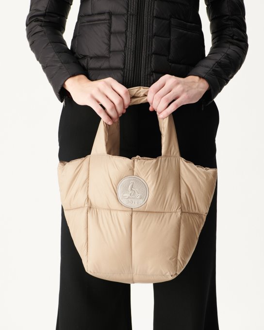 Beige Jott Nuovo Nella Borsa Della Spesa Kaya